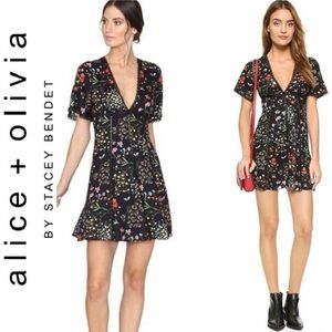 NWT Alice + Olivia Bohemian Garden Floral Short Sleeve Dress